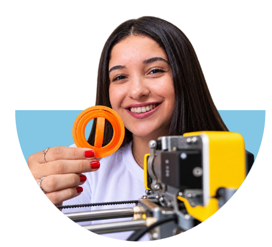 estudante firjan senai sorrindo